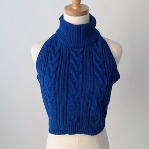 Stylish crop top in sweater material. (discounted shipping!)